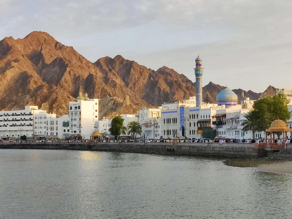 Road Trip in Oman: Deep Dive in History and Natural Beauty